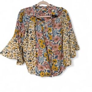 Floral boho flowy blouse with bell sleeves Med